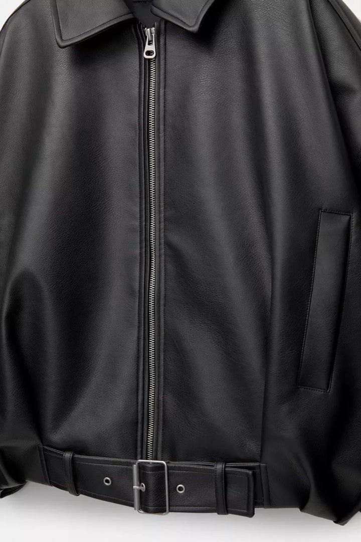 Veste pilote rétro femme en similicuir au style intemporel
