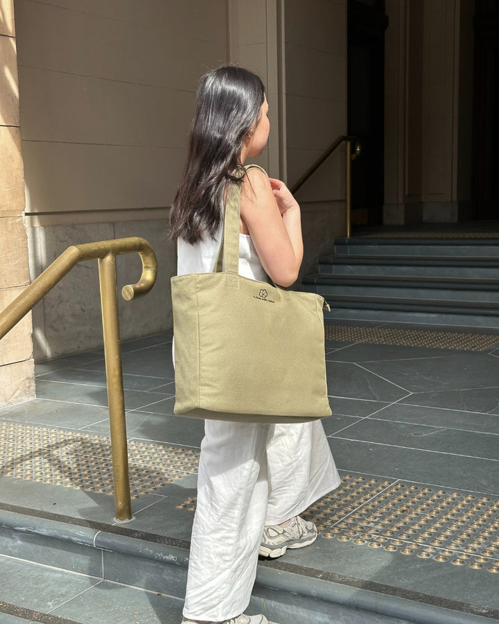 Sac ordinateur femme imperméable compartiment rembourré design élégant