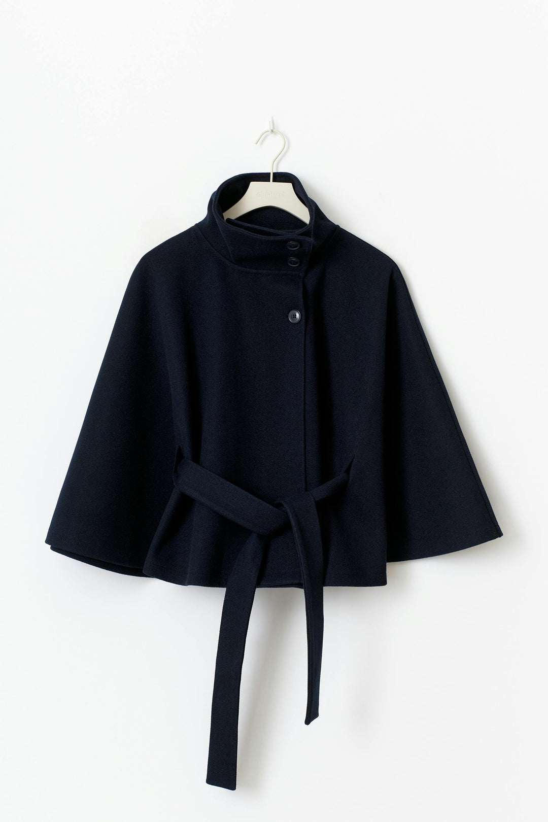 Veste cape femme ceinturée oversize avec col montant élégant