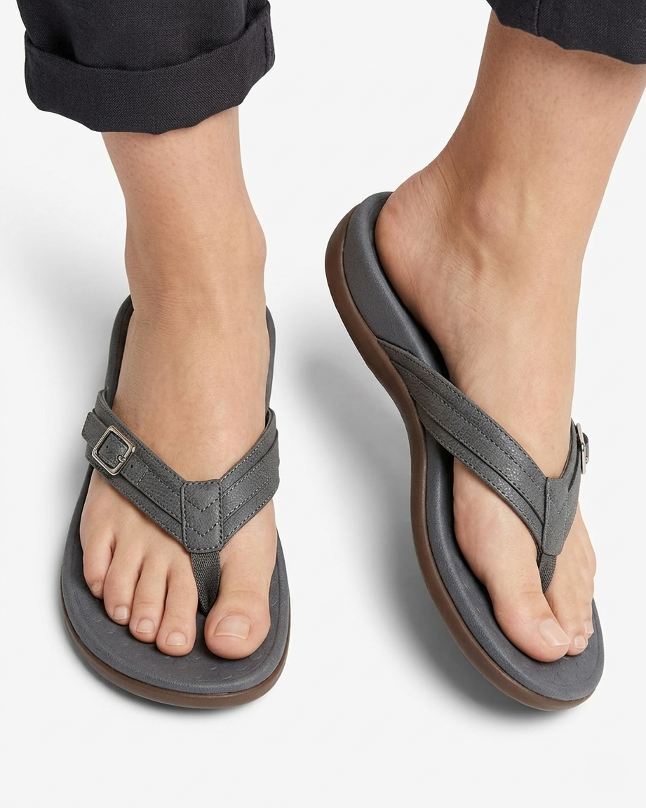 Tongs décontractées pour femmes - Sandales d'été à lanières avec boucle décorative