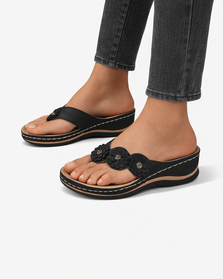 Sandales compensées à brides florales - bout ouvert, à enfiler, style tongs/flip-flop