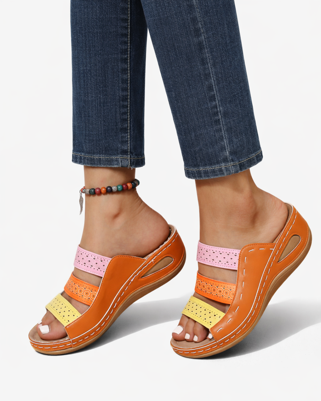 Sandales slides chic à brides multicolores avec talon compensé