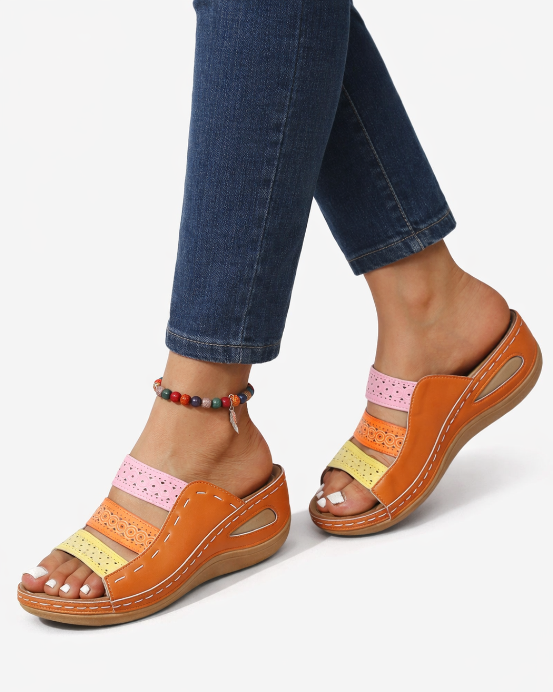 Sandales slides chic à brides multicolores avec talon compensé