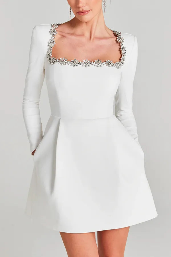 Robe mini en velours femme col carré manches longues coupe évasée