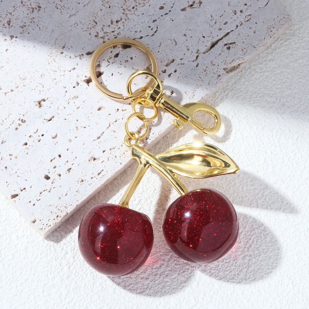 Porte-clés cerises rouges femme breloque élégante avec mousqueton