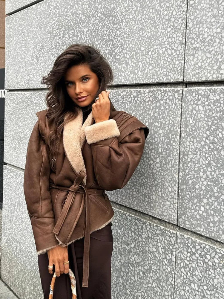 Veste élégante femme doublée chaude coupe raffinée polyvalente
