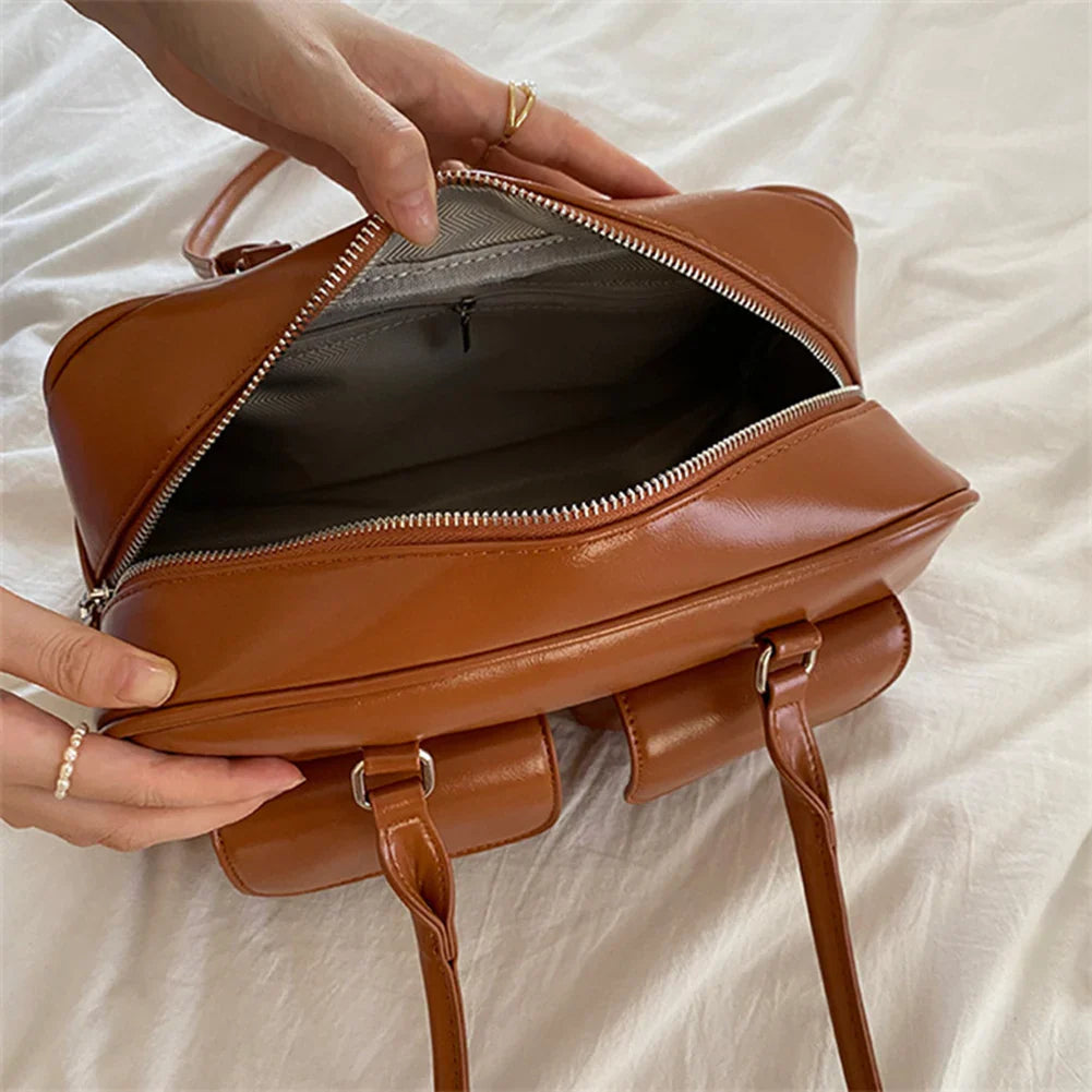 Sac satchel rétro femme cuir PU structuré poches avant élégant