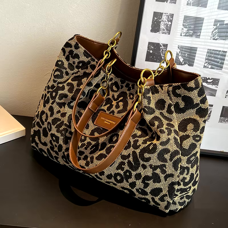 Sac cabas léopard femme grand format toile résistante polyvalent