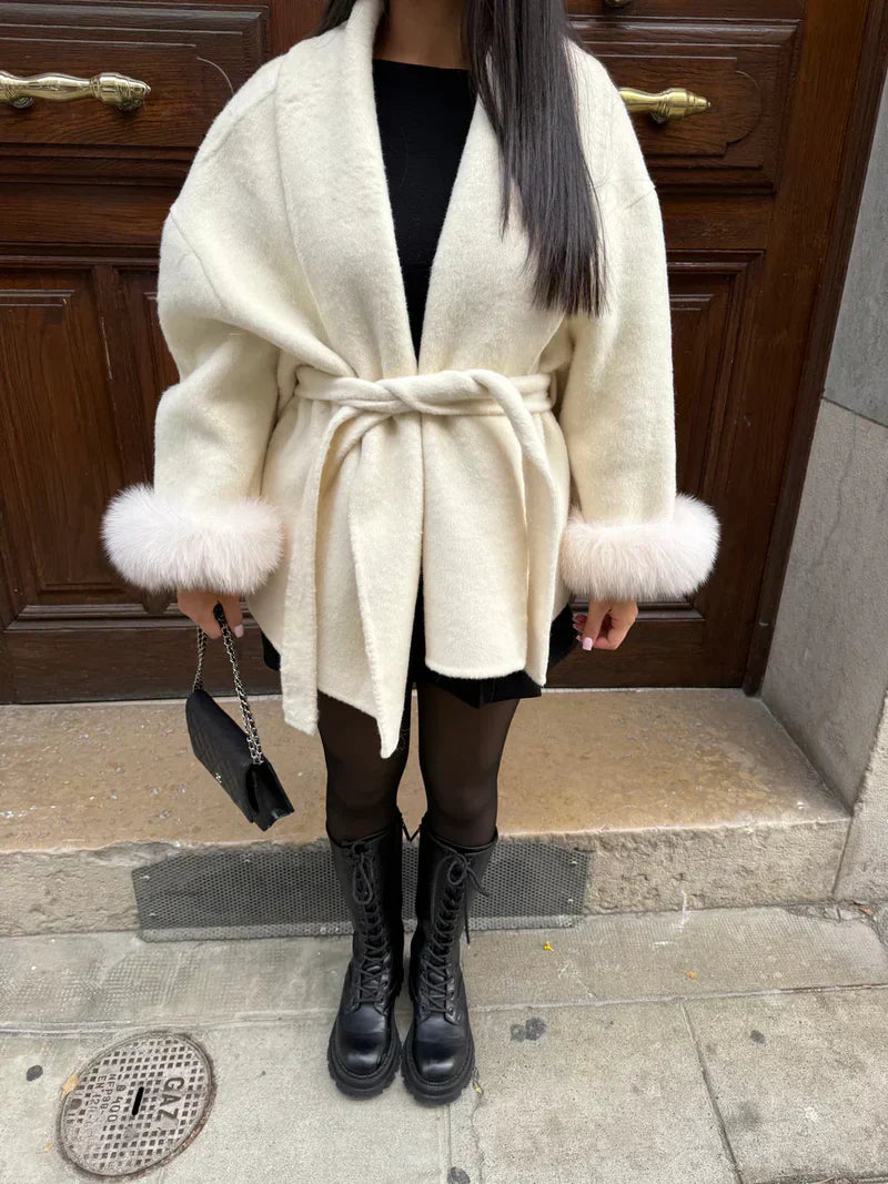 Liora Manteau en Laine Luxe Confort Élégance Incontournable