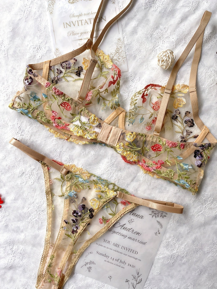 Elegant Embroidered Mesh Lingerie Set with Adjustable Fit