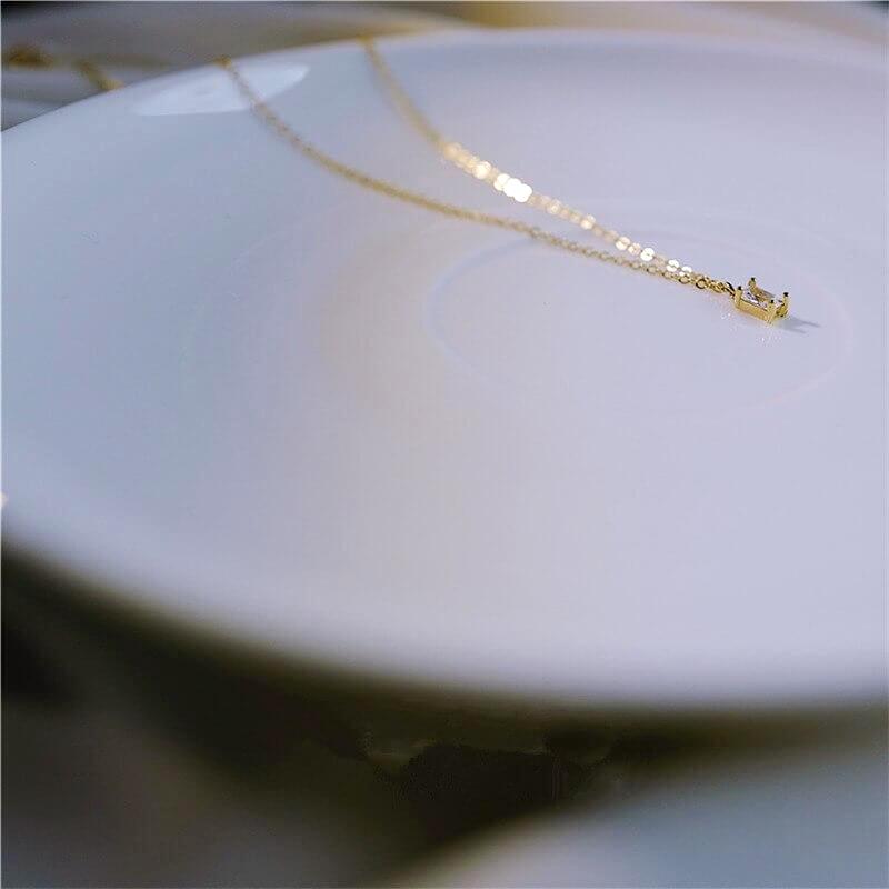 Liora Gold-Plated Diamond Pendant – Elegant Minimalist Necklace for Women