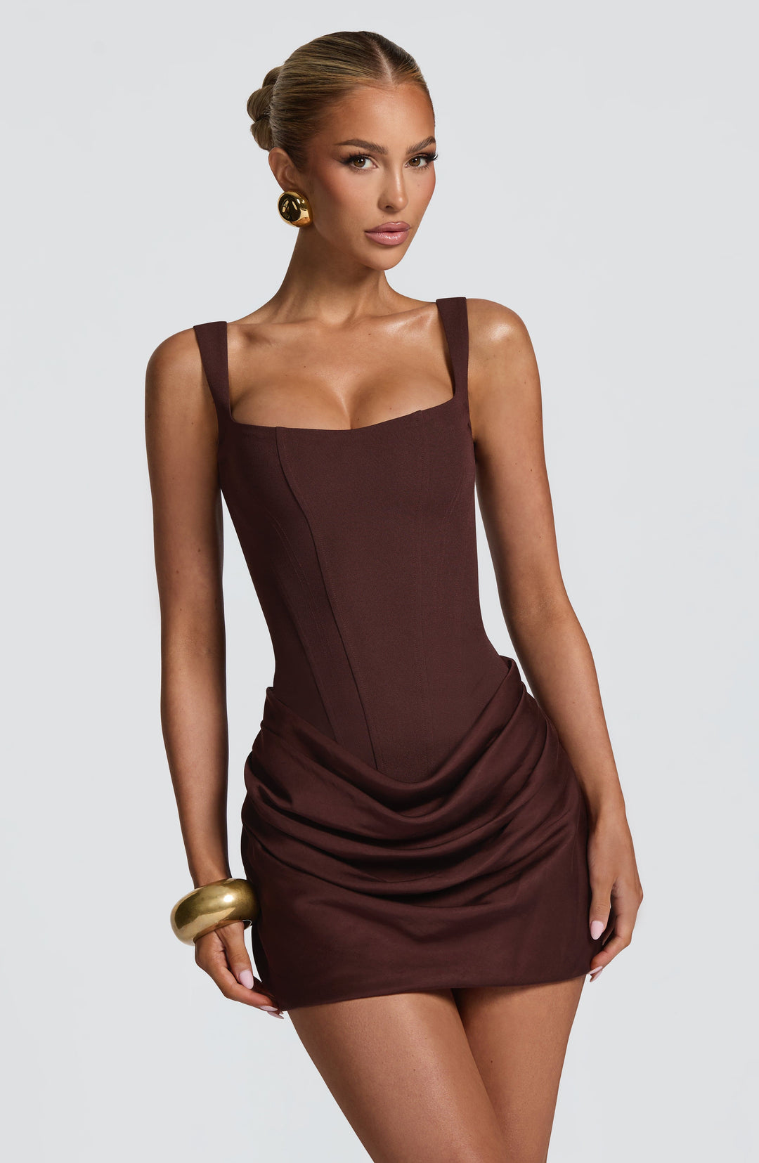 Robe mini bodycon femme col carré coupe ajustée élégante