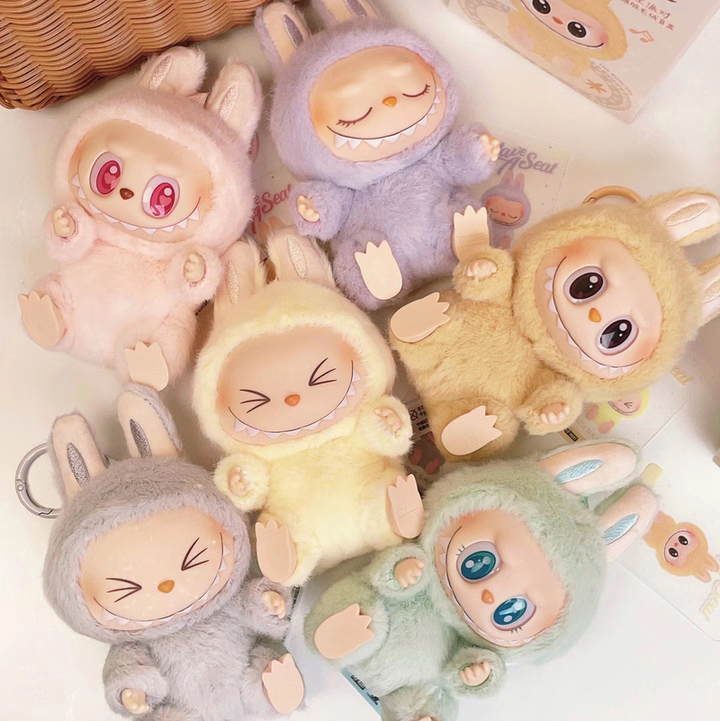 Porte-clés lapin surprise peluche aléatoire avec mousqueton