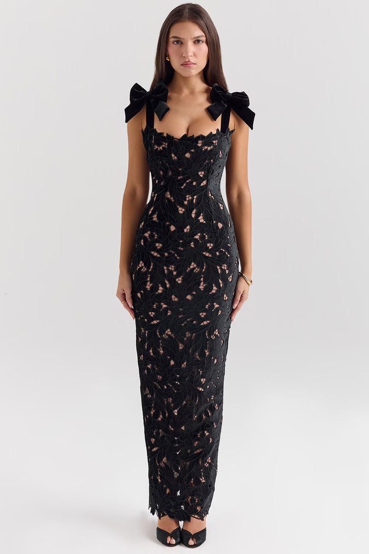 Robe longue fluide femme coupe évasée élégante pour occasions spéciales