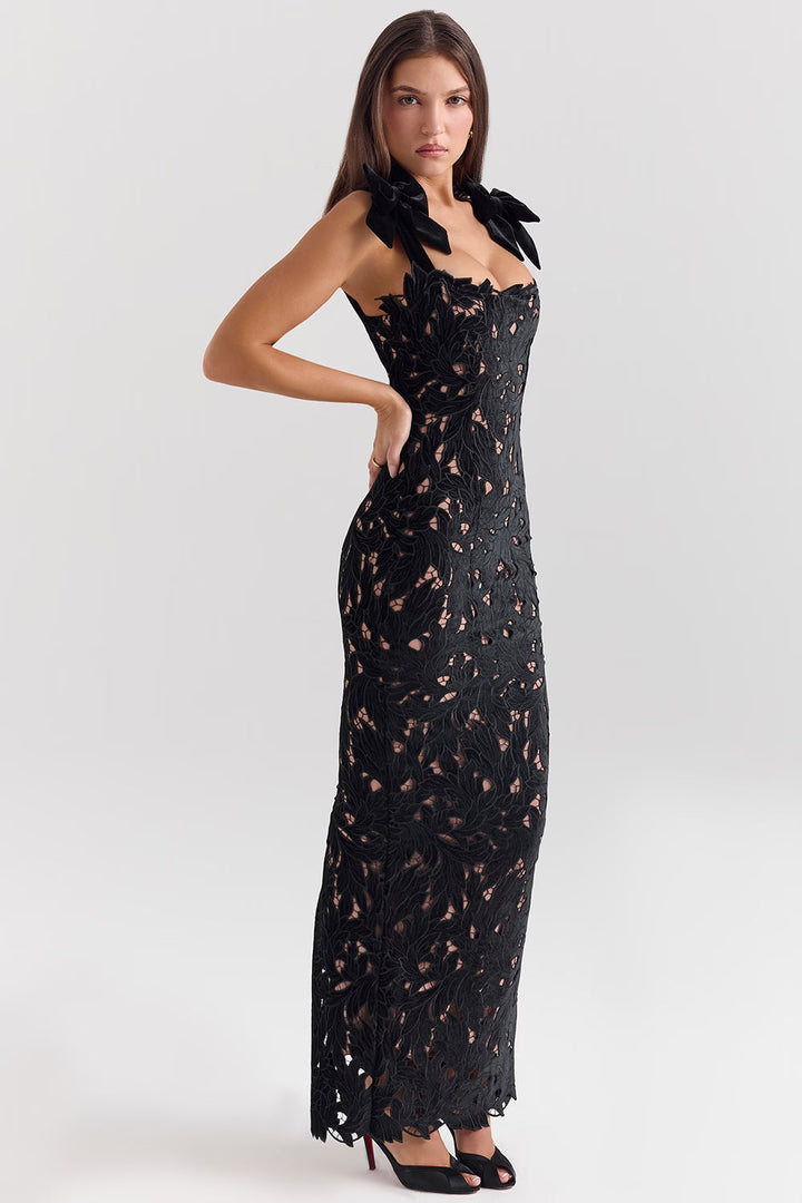 Robe longue fluide femme coupe évasée élégante pour occasions spéciales